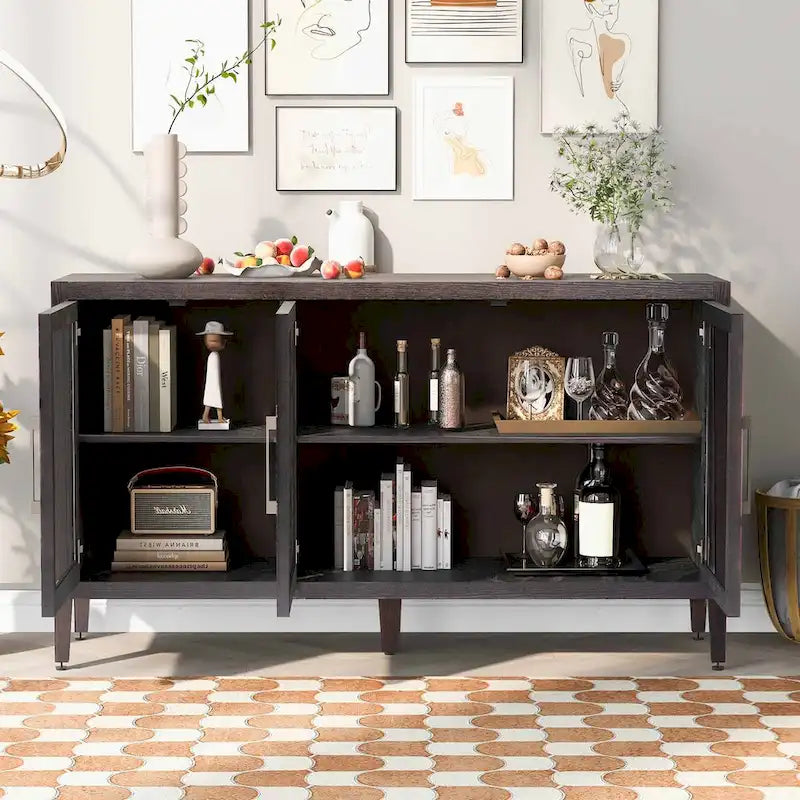 Holzschrank mit Türen und verstellbarem Einlegeboden