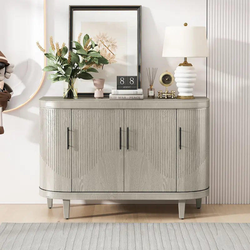 Geschwungenes Sideboard mit Stauraum