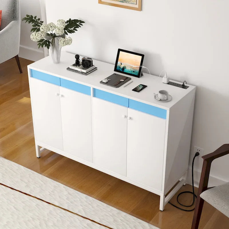 Meuble d’appoint à 4 portes avec prise électrique, éclairage LED et rangement type buffet